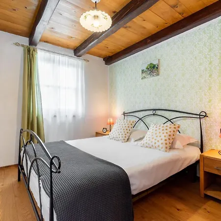 Villa Gogli With Private Pool In Rabac Labin Nedescina