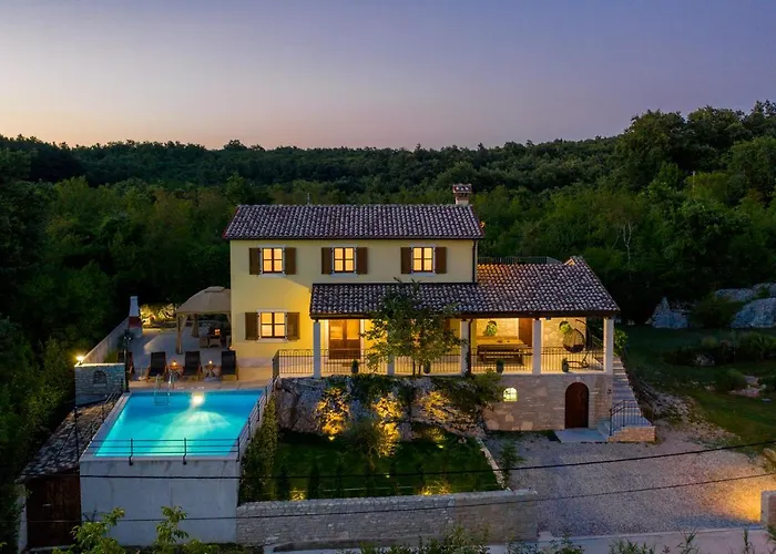 Gogli With Private Pool In Rabac Labin
