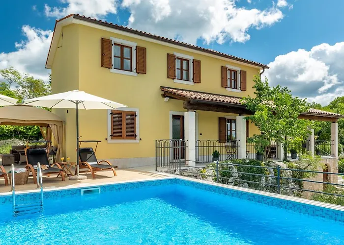 Gogli With Private Pool In Rabac Labin Villa Nedeščina