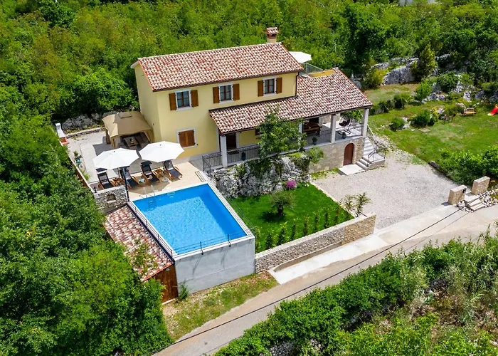 Villa Gogli With Private Pool In Rabac Labin Nedeščina